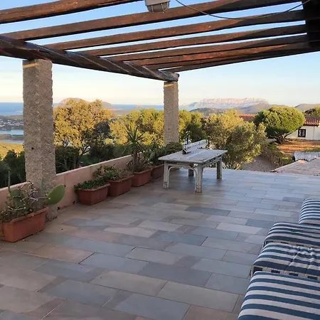 Βίλα Smeralda Holiday Cottage *